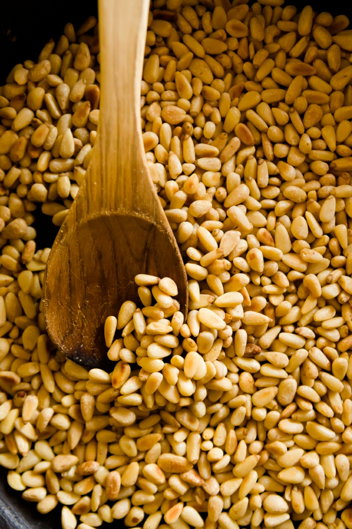 Food with magnesium pine nuts