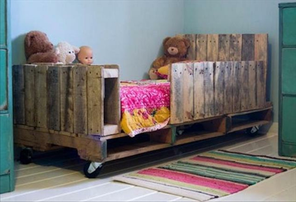 Furniture made of europallets make baby bed twins