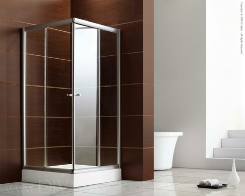 Moderni stiklinė dušo kabina minimalistinė vonia