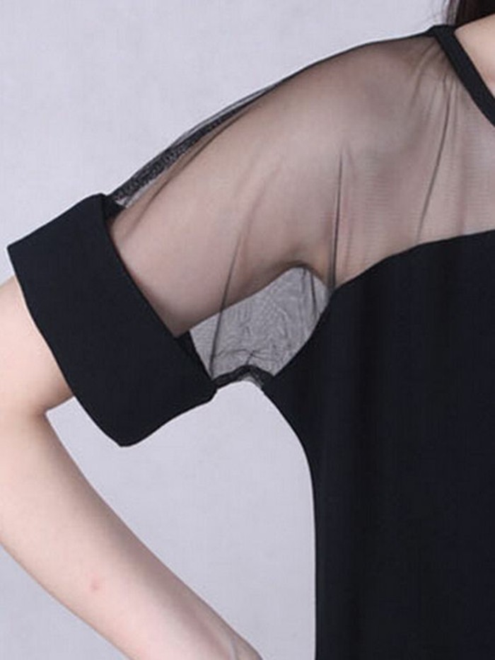 Muotitrendit läpinäkyvät mekot T-paidan hihat musta