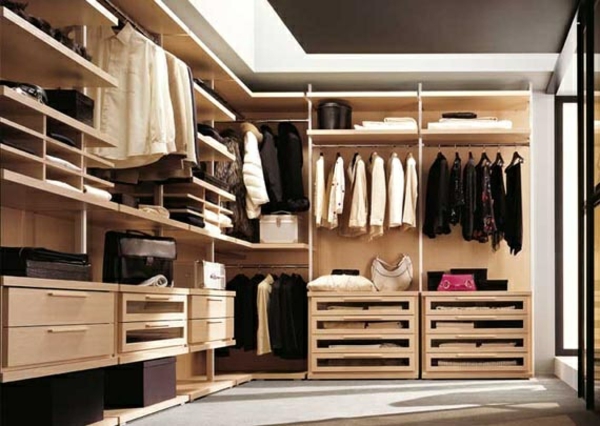 walk-in garderobe træ garderobe systemer