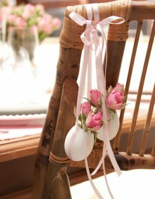 Великденска декорация розово и лилаво занаятчийско дърво