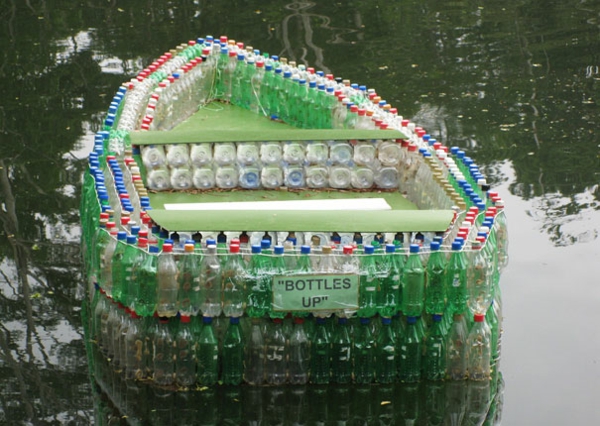 Botte de recyclage de bouteilles en plastique