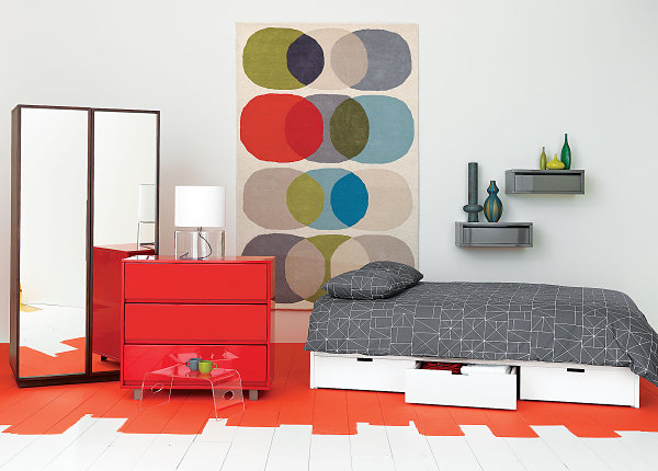 Red Furniture Designs wooden geometric figures bedding youth room