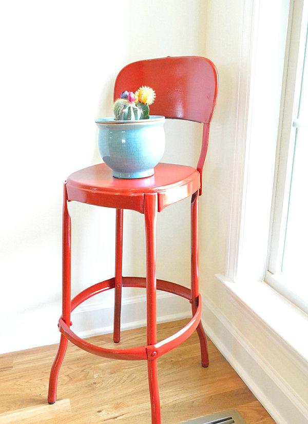 Punainen huonekalusuunnittelu klassinen tuoli korkea jakkaraudan selkänoja