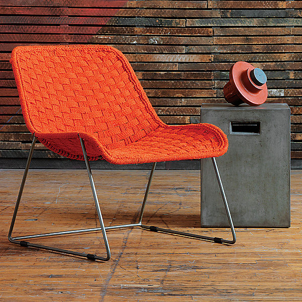 Raudoni baldai dizaino kėdės kojos metalo persipynusios vilnos audinys