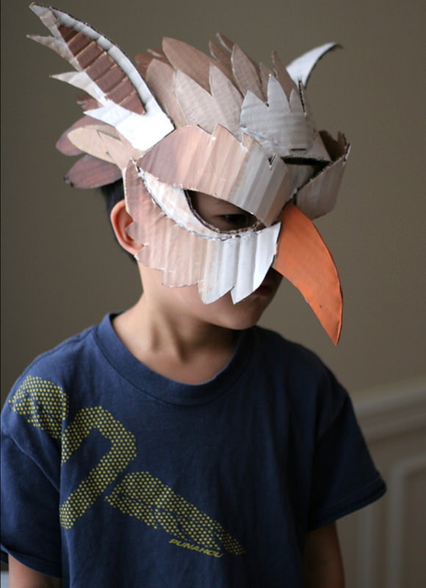 Prachtige dier masker met-kinderen-ketellapper-bird