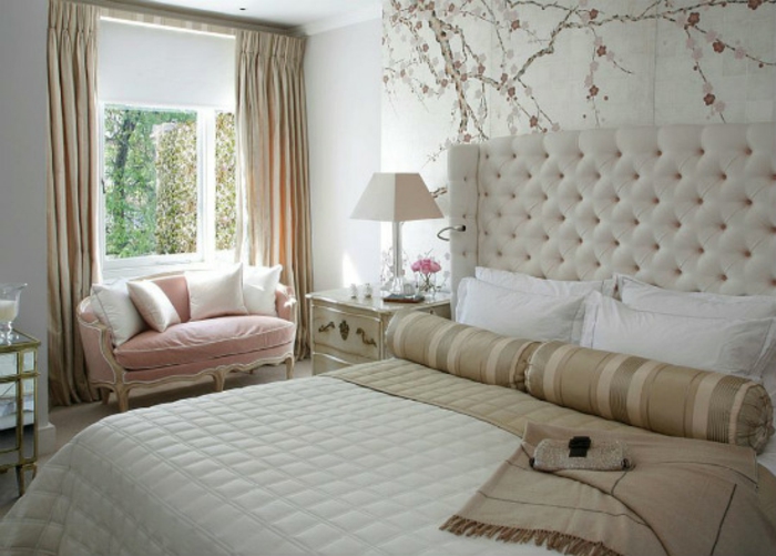 Bedroom furnishings Victorian style romantic bedroom