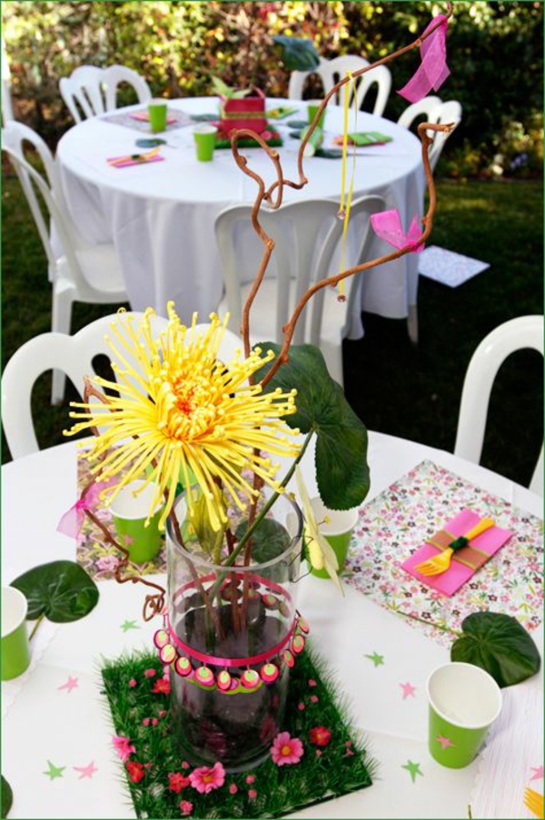 Fiesta de verano coloridas ideas de jardinería decoración de mesa flores