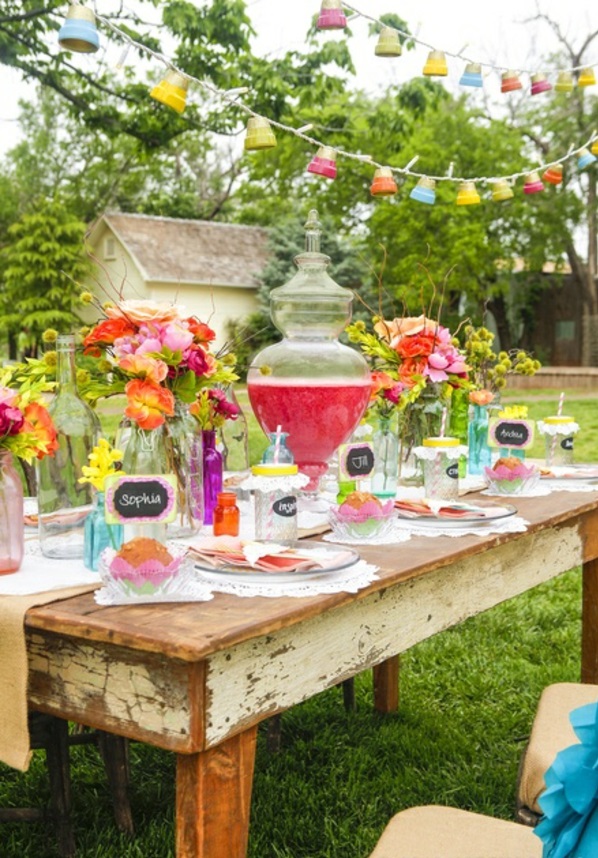 Fiesta de verano deco colorido jardín ideas mesa decoración vintage mesa