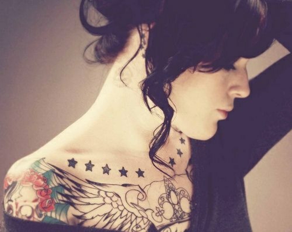 Plantilla de imágenes de estrellas del tatuaje que significa artística