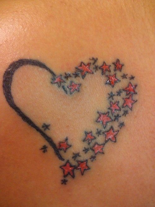 Forma de tatuaje chicas tiernas estrella corazón