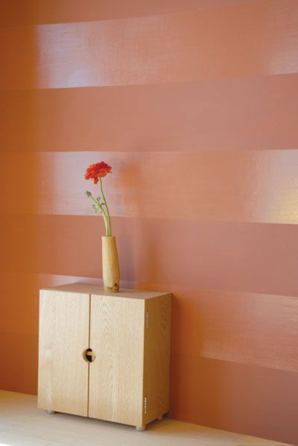 Стенни декорация цвят стени форма ивици
