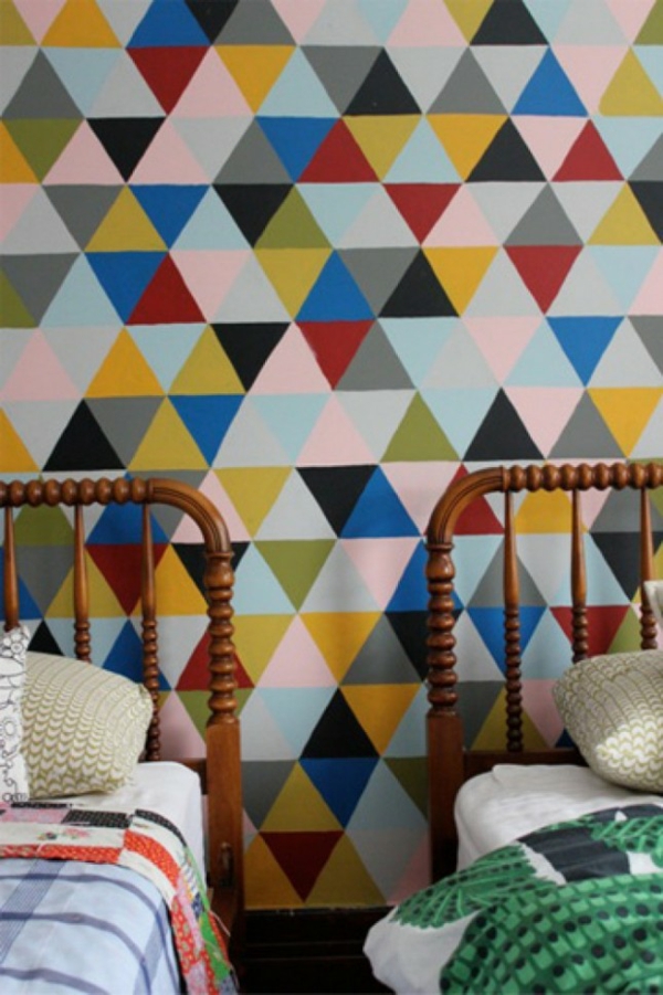 Μεγάλη σχεδίαση τοίχου με χρωματικές ιδέες χρωμάτων τοίχων γεωμετρικές