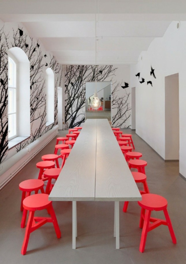 Mare perete de perete de proiectare culori idei scaun roșu