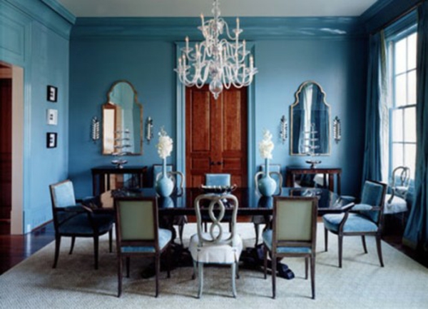 Елегантна идея Различни трапезарни столове в синьо