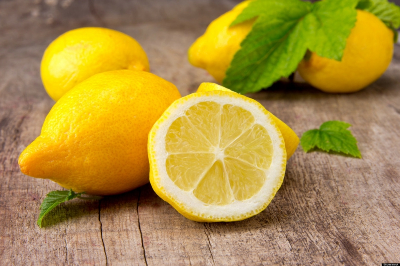 Вода с лимон напитка здравословен начин на живот лимон вода