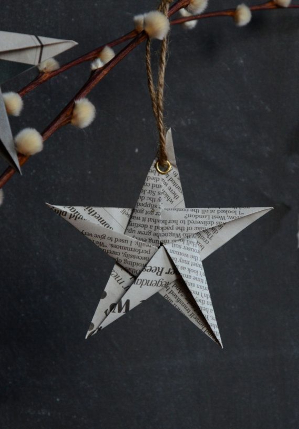 Kalėdinės žvaigždės pagamintos iš popieriaus šablonų vaikų laikraščiuose