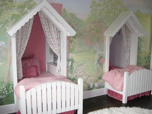Nuostabios merginų lovos sudaro namai dvigubos princesės
