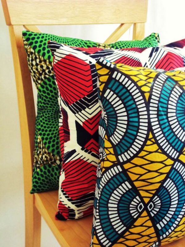 almohada de decoración de África con patrón colorido