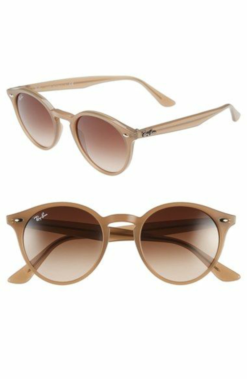 tendencias de la moda actual tendencias de color 2016 gafas de sol de color beige