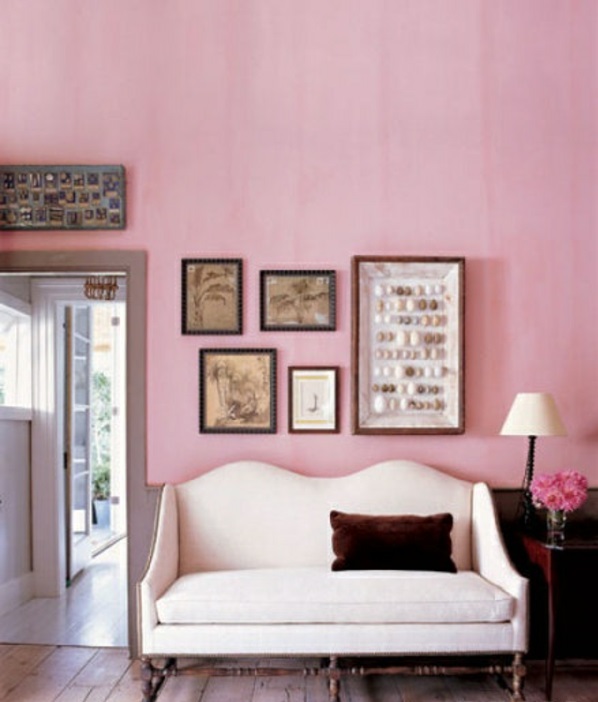 oude roze muur verf woonkamer klassieke vintage schilderijen muur