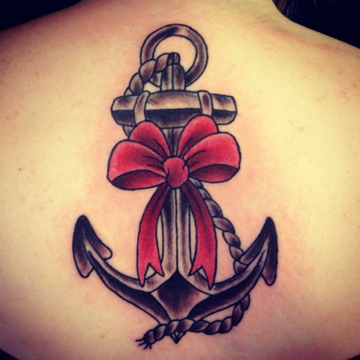 Anker tattoo ideeën vrouwen tatoeage op de bovenrug