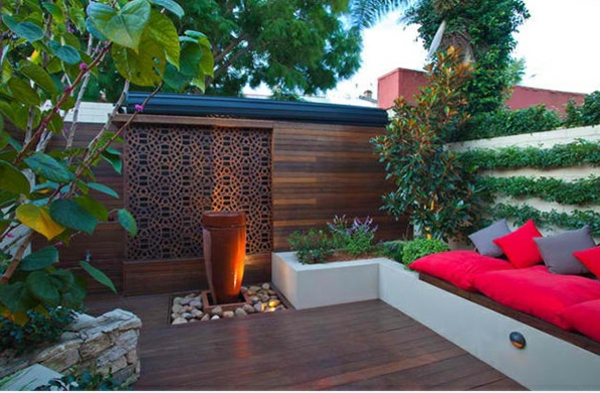 亚洲花园露台设计理念隐私木栅栏板凳