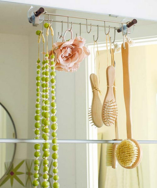 Storage and order in the bathroom hanger
