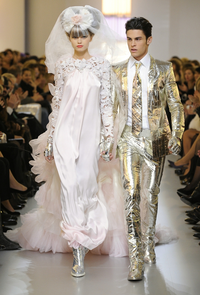 fantazie svatební šaty haute couture designer svatební šaty chanel 2010