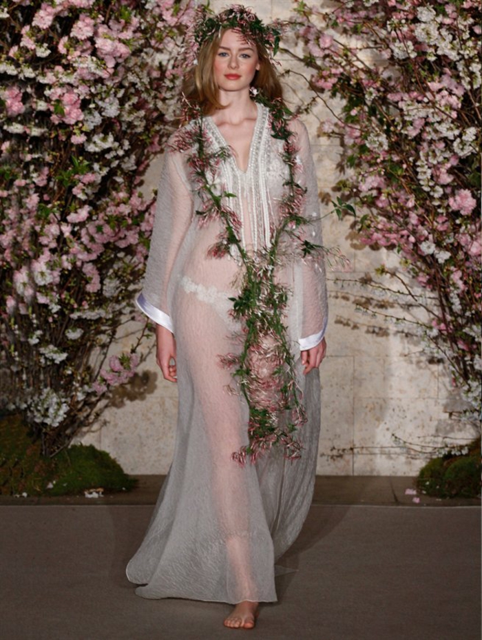 hieno morsiamen mekot haute couture hääpuku läpinäkyvä kukkia oscar de la renta