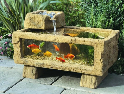 décoration de jardin fantaisie pierres d'aquarium