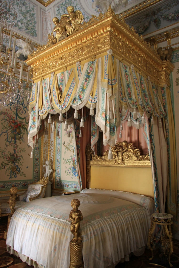 uitbundige barokke slaapkamer