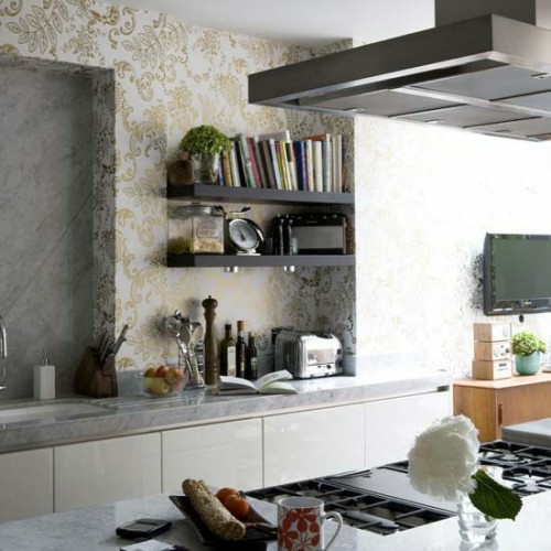 ράφια τοίχου ταπετσαρία δημιουργικές ιδέες καθρέφτη κουζίνας