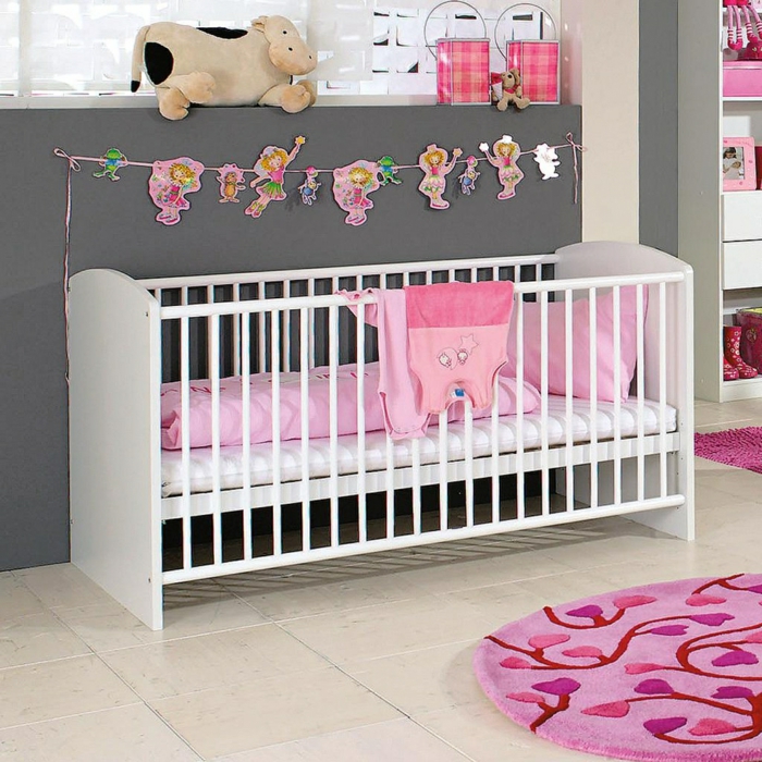 cama de bebé comprar diseños seleccionados habitación de bebé pintura de pared gris acentos rosa