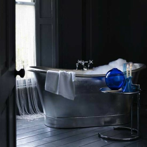 koupelnový nábytek manimalistická moderní stříbrná kovová vana