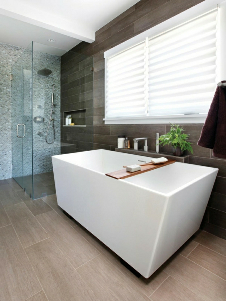 浴室家具现代浴缸淋浴厂窗口