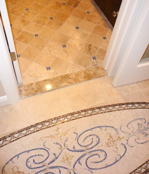 vonios grindų idėja modernus stilingas dizainas