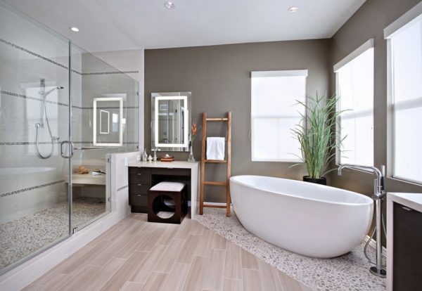 badeværelse design ideer moderne fritstående badekar brusebad