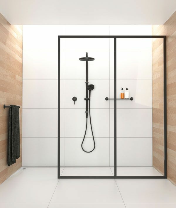 idei de design baie baieti in duș negru