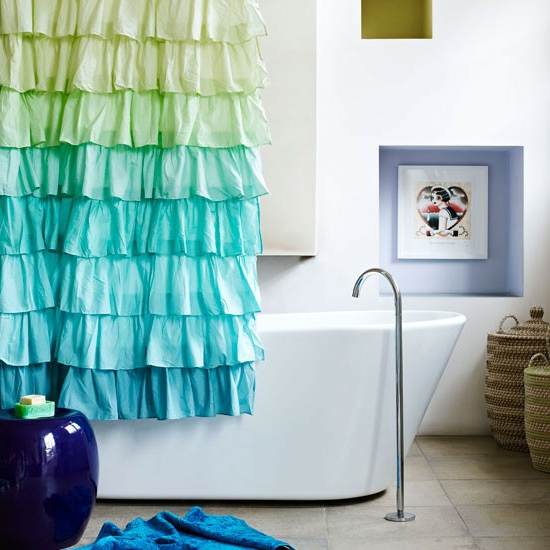 vonios užuolaidos vėsios žalios mėlynos spalvos vonios kambarys