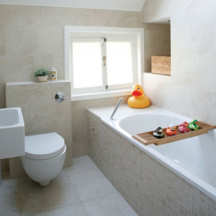 μπάνιο πλακάκια μπάνιο ιδέες μικρό μπάνιο άνετο παράθυρο
