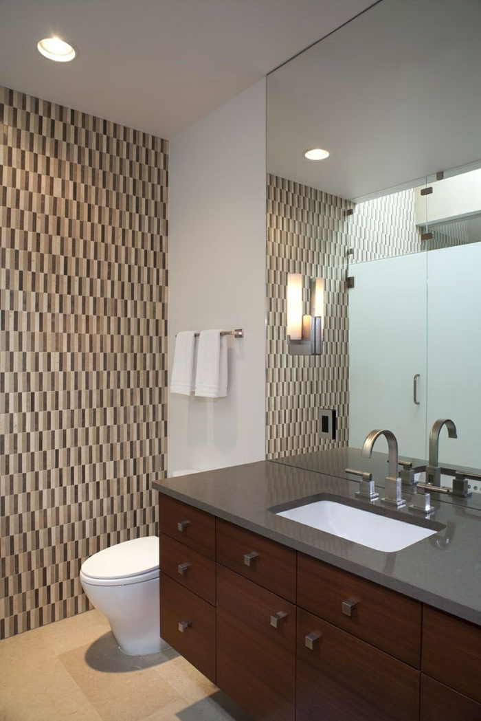 kylpyhuone laatat aksentti seinä kylpyvalot kylpyhuoneen peili kylpyhuone ideoita