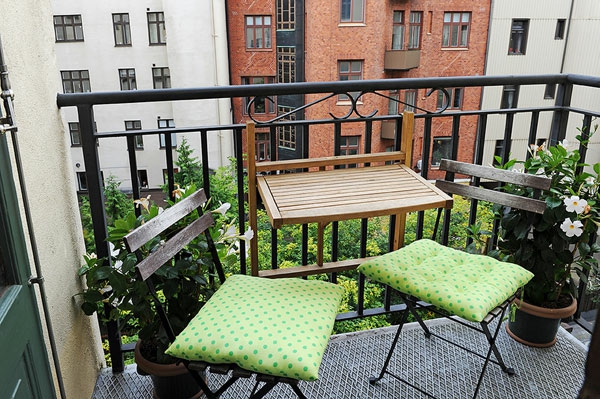 balkon design ideer foldet stole bord