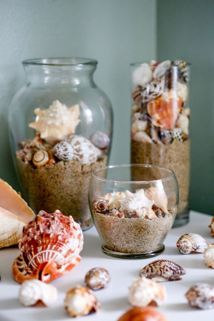 knutselen met schelpen zomervakantie tinker met natuurlijke materialen diy ideeën schelpen glas