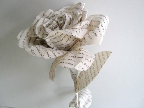 tinker med avispapir smukke rose