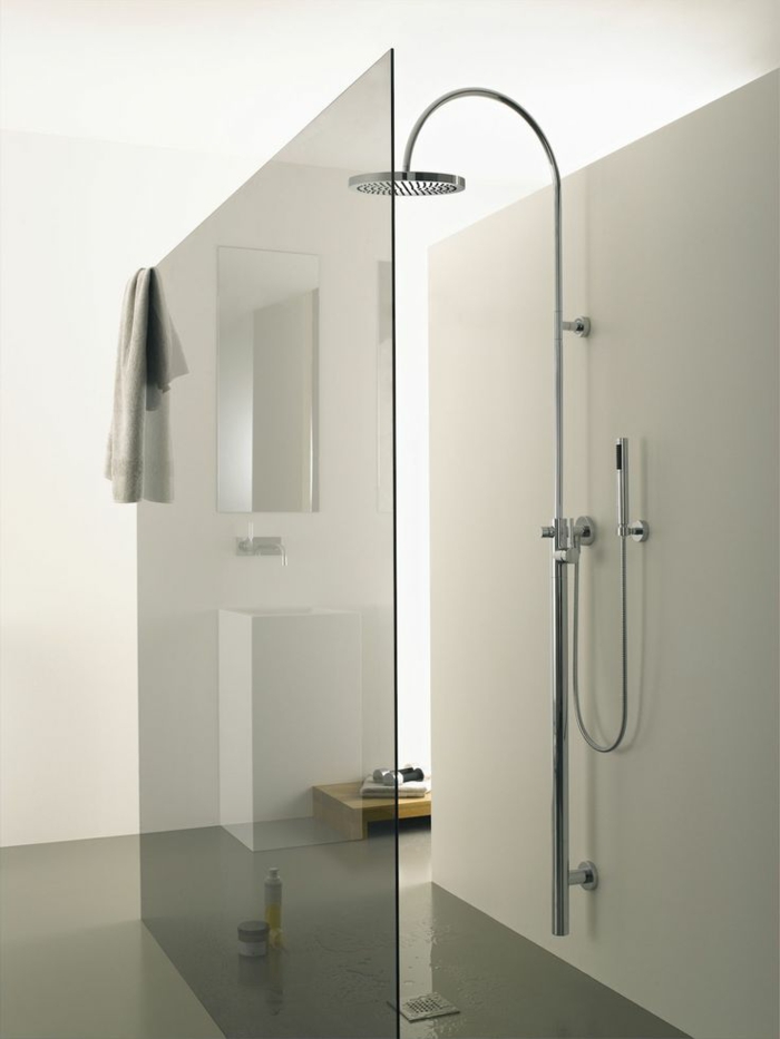极简主义的浴室设计思路步入式淋浴