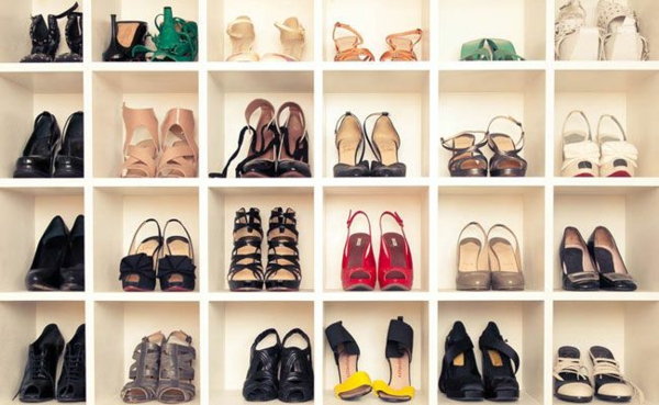 walk-in garderobe dressing room møbler sko rack bygge deg selv