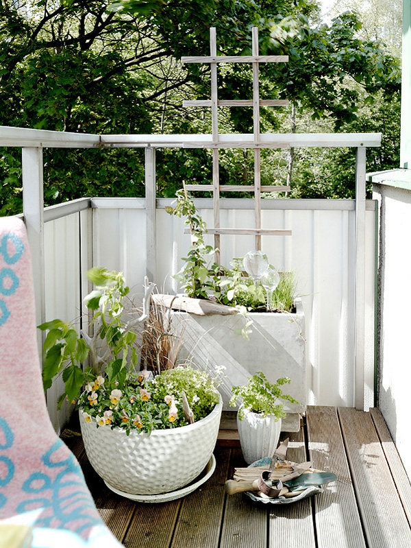 balcón práctico diseños ideas cesta de flores balcón original forma ideas