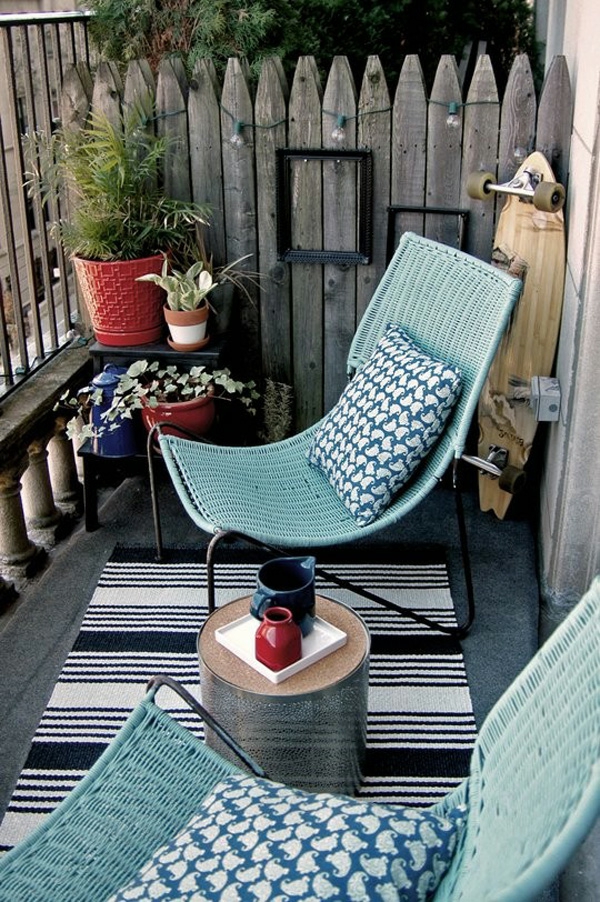 舒适的阳台设计理念躺椅蓝藤